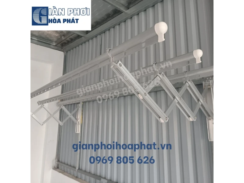 so sánh giàn phơi gắn tường inox mỏng và inox dày