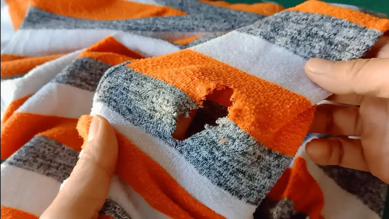 cách vá áo len bị rách